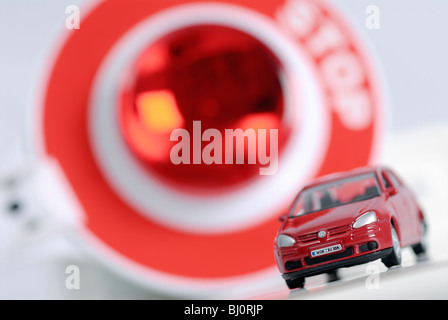 Auto in miniatura e la segnalazione di disco, controllo di polizia, AMMENDE Foto Stock