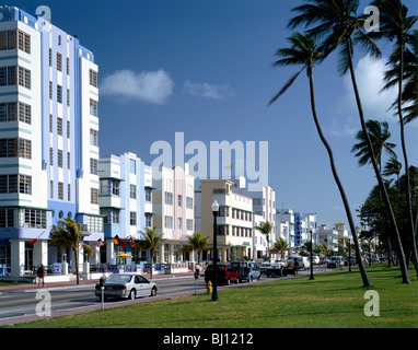 Art déco stile architettonico degli edifici nel rivitalizzato South Beach, Miami, Florida, Stati Uniti d'America Foto Stock