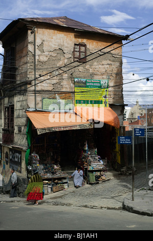 Ingresso al mercato delle streghe a La Paz, Bolivia, SUD AMERICA Foto Stock