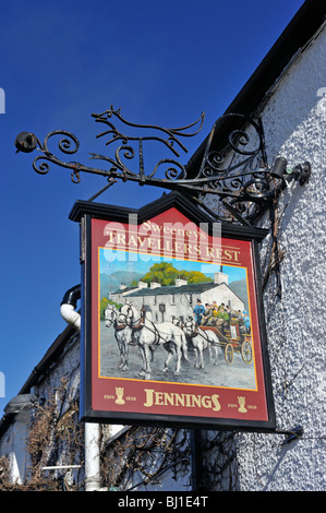 Inn segno, Viaggiatori Rest Inn. Grasmere, Lake District Nazione Park, Cumbria, England, Regno Unito, Europa. Foto Stock