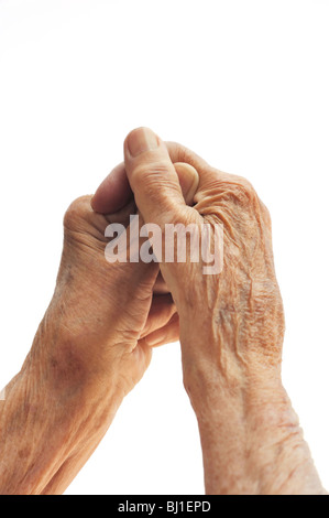 Senior donna di mani isolato su bianco Foto Stock