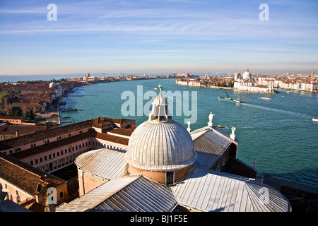 Vista del Canale della Guidecca dalla torre sull' Isola di San Giorgio Maggiore Foto Stock