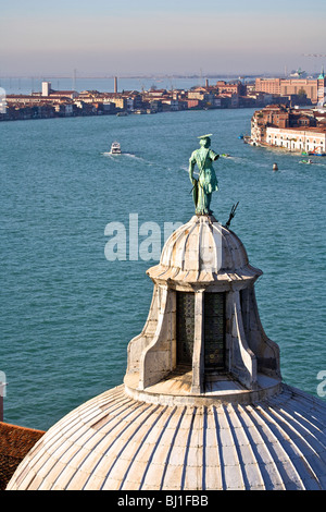 Vista del Canale della Guidecca dalla torre sull' Isola di San Giorgio Maggiore Foto Stock