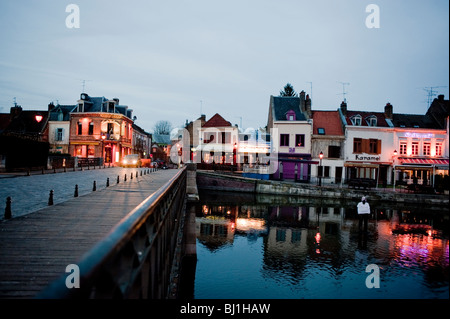 Amiens, Francia, Centro storico, Scenes, Nord della Francia, Al tramonto, 'Saint Leu' vecchi edifici, quartiere sul fiume Somme Foto Stock