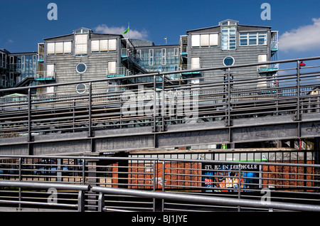 L'edificio per uffici di Gruner + Jahr al porto di Amburgo, Germania, Europa Foto Stock