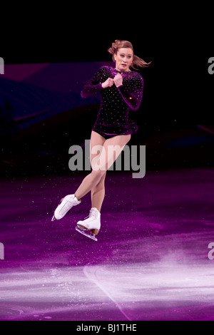 Joannie Rochette (CAN) Onorevoli medaglia di bronzo durante il pattinaggio artistico a Gala il 2010 Giochi Olimpici Invernali Foto Stock