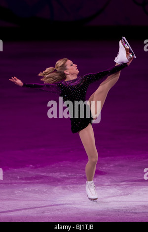 Joannie Rochette (CAN) Onorevoli medaglia di bronzo durante il pattinaggio artistico a Gala il 2010 Giochi Olimpici Invernali Foto Stock