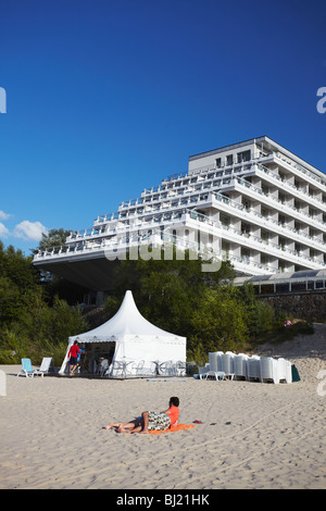 La lettonia, Europa orientale, paesi baltici, Riga, Jurmala, Baltic Beach Hotel sulla spiaggia Majori Foto Stock