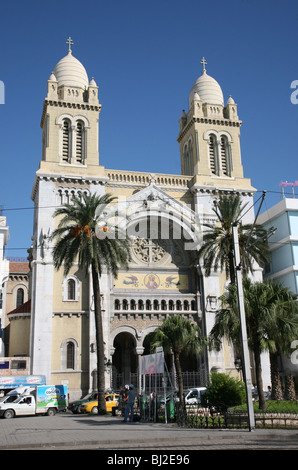 La Cattedrale di San Vincenzo de' Paoli, una cattedrale cattolica romana a Tunisi, la capitale della Tunisia, Nord Africa Foto Stock