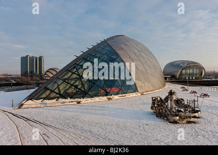 Il Glasgow Science Centre, il cinema IMAX e il Crowne Plaza Hotel Glasgow, Scotland, Regno Unito. Foto Stock