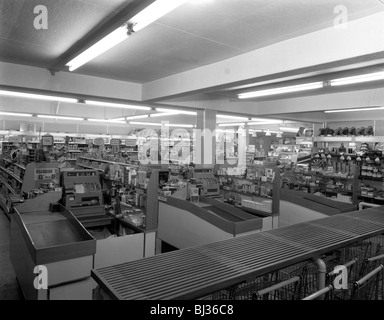 Barnsley Co-op, Park Road il ramo interno, South Yorkshire, 1961. Artista: Michael Walters Foto Stock