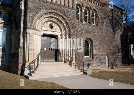 Ingresso di un vecchio stile vittoriano edificio Foto Stock