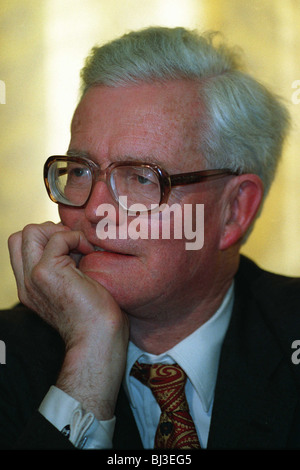 DOUGLAS HURD MP MINISTRO DEGLI AFFARI ESTERI DEL 17 FEBBRAIO 1994 Foto Stock