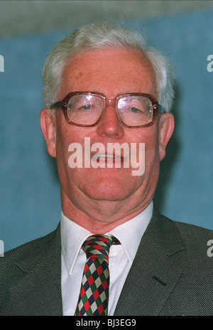 DOUGLAS HURD MP MINISTRO DEGLI AFFARI ESTERI DEL 13 GIUGNO 1994 Foto Stock