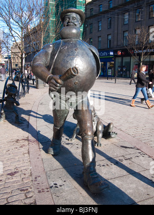 Desperate Dan statua, centro città di Dundee, Scozia Foto Stock