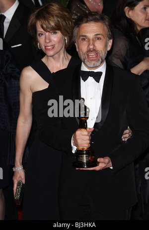 CHRISTOPH WALTZ RAGAZZA VANITY FAIR OSCAR PARTY 2010 LOS ANGELES CA USA 07 Marzo 2010 Foto Stock