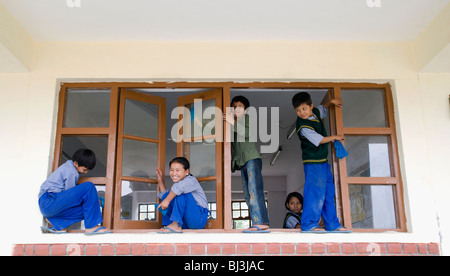 Gli studenti del Villaggio dei Bambini Tibetani, Chauntra, India Foto Stock