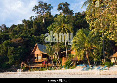 Palm Beach, Ko Ngai Resort, Ko Hai o Koh Ngai island, Trang, Thailandia, Asia Foto Stock