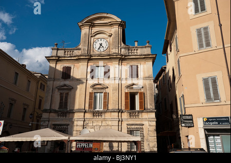 Fontana di Piazza del Mercato, Spoleto, umbria, Italia, Europa Foto Stock