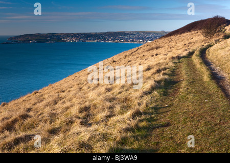 Swanage Bay da Ballard punto. Studland. Il Dorset. Foto Stock