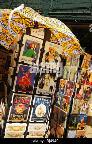 Negozio di souvenir in vendita a Montmartre Parigi Francia Foto Stock