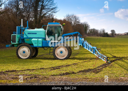 Berthoud Boxer 4000 Irroratrice raccolto - Francia. Foto Stock