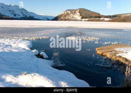 Inverno a Loch Ruthven, Inverness, Scotland Foto Stock