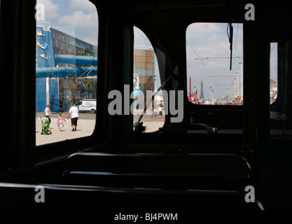 A bordo di un tram Blackpool in Inghilterra, Regno Unito Foto Stock