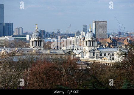 Le torri della Old Royal Naval College di Greenwich, Londra, Regno Unito, un sito del Patrimonio mondiale Foto Stock
