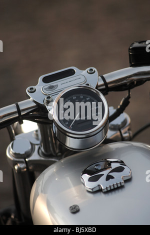 2003 modello xl 883 custom Harley Davidson Moto closeup di tachimetro Foto Stock