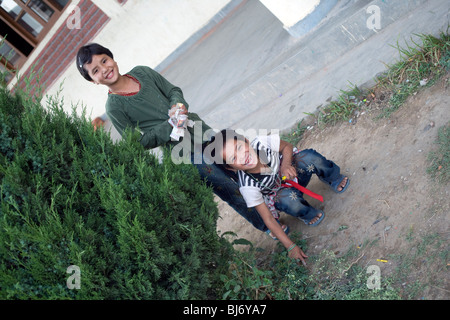 Gli studenti al Villaggio dei Bambini Tibetani, Chauntra, India Foto Stock