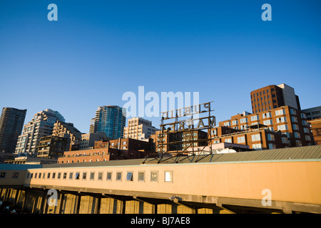 Il Pike Place Market, Seattle, Washington - Vista posteriore da Western Avenue Foto Stock