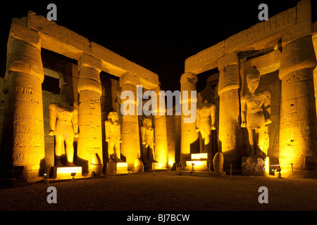 Peristilio corte, Tempio di Luxor, Egitto Foto Stock