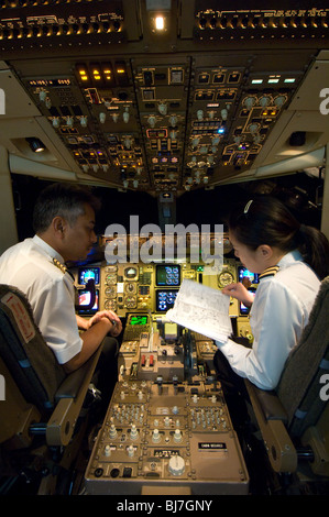 Royal Brunei Airlines pilota di formazione. Bandar Seri Begawan, Brunei Darussalam Foto Stock