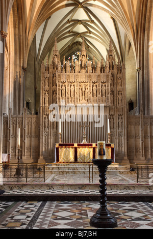 L'altare e il soffitto a volta nella Cattedrale di Bristol, città di Bristol, Inghilterra Foto Stock