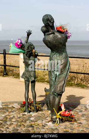 Benvenuti a casa la scultura di Anita Lafford sulla spianata di Fleetwood, nel Lancashire Foto Stock