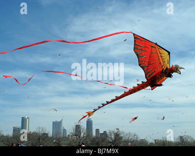 Dragon aquiloni Zilker durante il Kite Festival Foto Stock