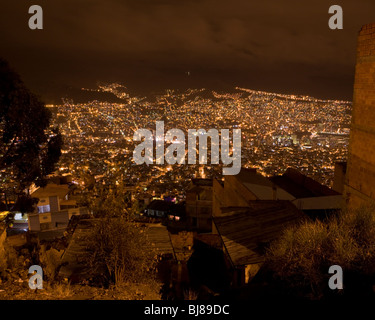 Vista di La Paz in Bolivia di notte, come visto da el alto Foto Stock