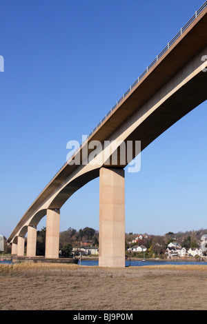 Torridge Bridge, nuovo e moderno ponte che attraversa il fiume Torridge a Bideford North Devon. Foto Stock