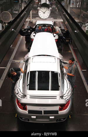 La produzione della Porsche Carrera, Stoccarda, Germania Foto Stock