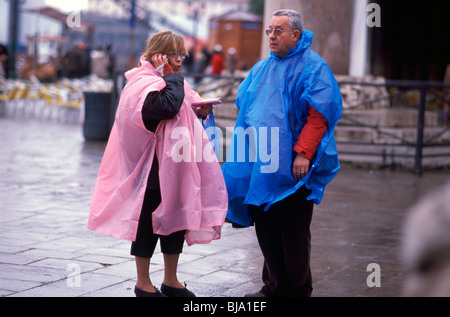Venezia, marzo 2008 -- blu per ragazzi e rosa per le bambine Foto Stock