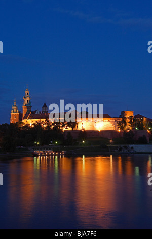 Dalla collina di Wawel e Castello,fiume Vistola,Cattedrale di Wawel,Cracovia, Cracovia,Polonia Foto Stock