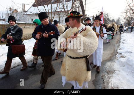 Musicisti sul Manday processione della molla Busojaras festival 2010 Mohacs Ungheria - Stock foto Foto Stock