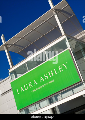 Laura Ashley shop a Giltbrook Retail Park vicino a Nottingham REGNO UNITO Inghilterra Foto Stock