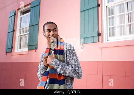 Bello stile afro-americano di giovane uomo Foto Stock