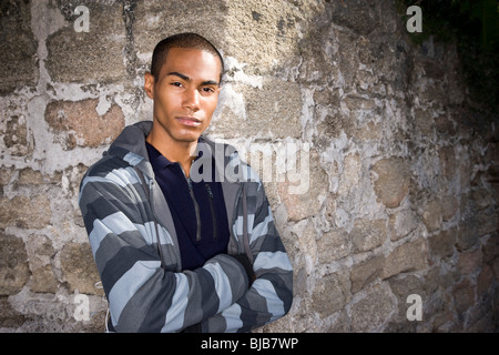 Bello stile afro-americano di giovane uomo Foto Stock