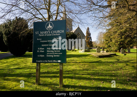 St Mary's chiesa parrocchiale segno, un avviso in Chesham un Chilterns città nel Buckinghamshire REGNO UNITO Foto Stock