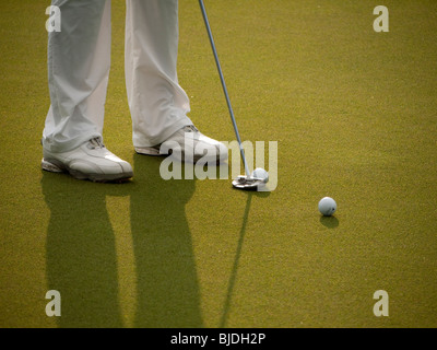 Le donne i golfisti praticare prima i loro giri durante la HSBC 2010 donne campionato. Foto Stock