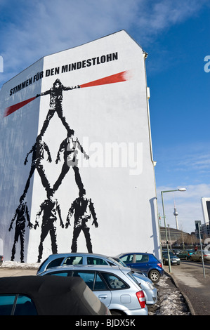 Murale di Victor cenere sulla Schiffbauerdamm, Berlino, Germania, Europa Foto Stock