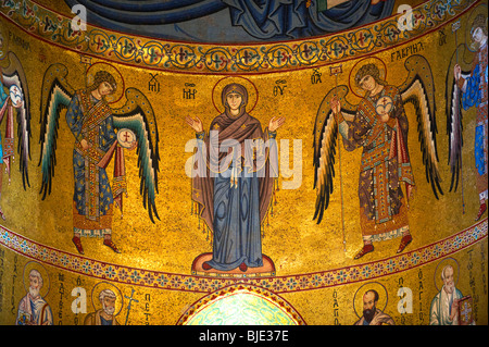 Mosaici bizantini di Cristo , Maria e gli Apostoli presso la cattedrale e il Duomo di Cefalù [Cefaú] Sicilia Foto Stock